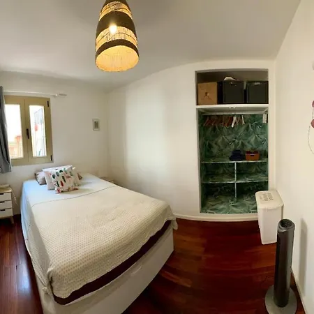 2 Bedroom Flat Close To The Sea Διαμέρισμα *